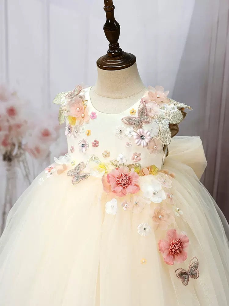 Robe Princesse Fleurie Ivoire et Rose Poudré