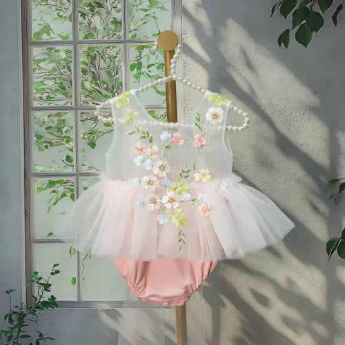 Barboteuse Fleurie Rose Poudré – Cérémonie & Baptême Bébé Fille